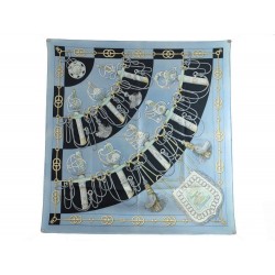 FOULARD HERMES CARRE SOIE 1