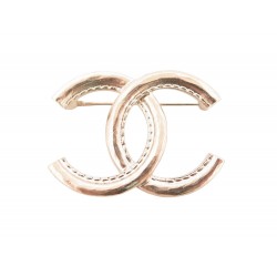 NEUF BROCHE CHANEL LOGO CC EN METAL DORE COLLECTION 2022 NEW GOLDEN BROOCH 650€