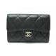 PORTE MONNAIE CHANEL PORTE CARTES A RABAT CLASSIQUE TIMELESS CUIR MATELASSE 600€