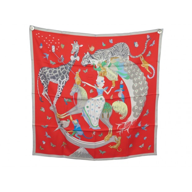 NEUF FOULARD HERMES STORY H003875S J. BURTON CARRE 90 SOIE ROUGE SILK SCARF 495€