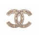 NEUF BROCHE CHANEL LOGO CC STRASS & PERLES EN METAL DORE STEEL GOLD BROOCH 750€