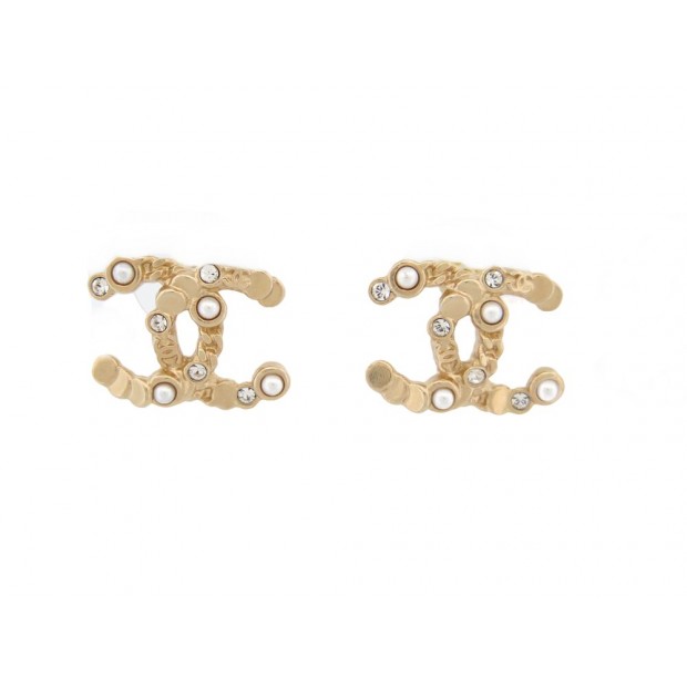 NEUF BOUCLE D'OREILLES CHANEL LOGO CC STRASS ET PERLES METAL DORE EARRINGS 650€