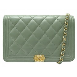 SAC A MAIN CHANEL WALLET ON CHAIN BOY BANDOULIERE EN CUIR VERT WOC BAG 3100€