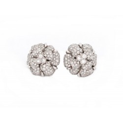 NEUF BOUCLES D'OREILLES CHANEL CAMELIA OR BLANC 18K ET DIAMANTS EARRINGS 29200€