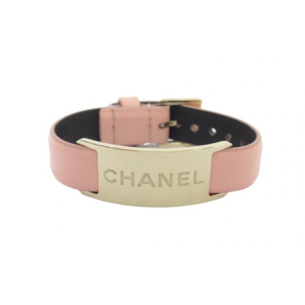 BRACELET CHANEL PLAQUE GOURMETTE 2019 EN METAL DORE ET CUIR ROSE + BOITE 650€