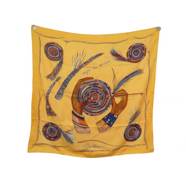 FOULARD HERMES MAGIE DES MAINS KUANY 2002 SOIE JAUNE CARRE 90 + BOITE SCARF 530€