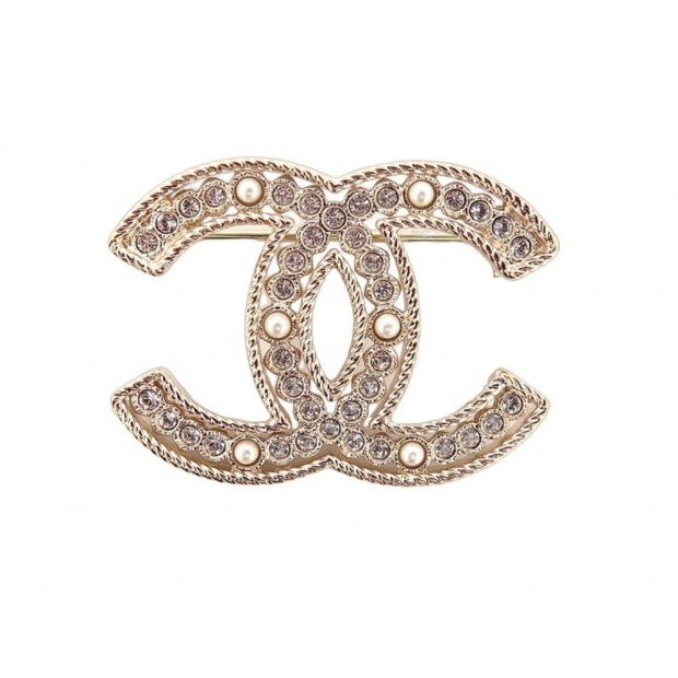 NEUF BROCHE CHANEL LOGO CC STRASS & PERLES EN METAL DORE STEEL GOLD BROOCH 750€