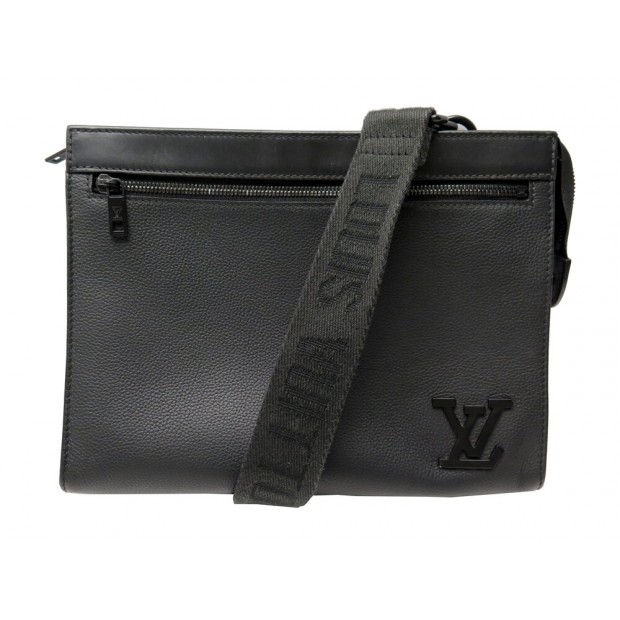 SAC POCHETTE LOUIS VUITTON M59329 MESSENGER VOYAGE EN CUIR AEROGRAM NOIR 2300€