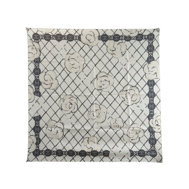 NEUF FOULARD CHANEL LOGOS CC ET CAMELIA CARRE 90 SOIE BLANC + BOITE SCARF 530€