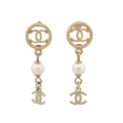 NEUF BOUCLES D'OREILLES CHANEL PENDANTES LOGO CC PERLE METAL DORE EARRINGS 1000€