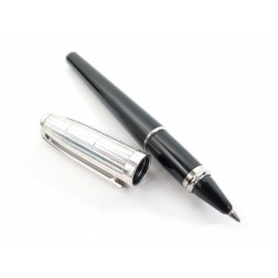 STYLO A BILLE ROLLERBALL ST DUPONT EN RESINE NOIR BLACK RESIN PEN + BOITE 370€