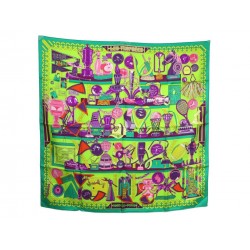 NEUF FOULARD HERMES LES TROPHEES EN SOIE VERT CARRE 90 CM SILK SCARF GREEN 350€