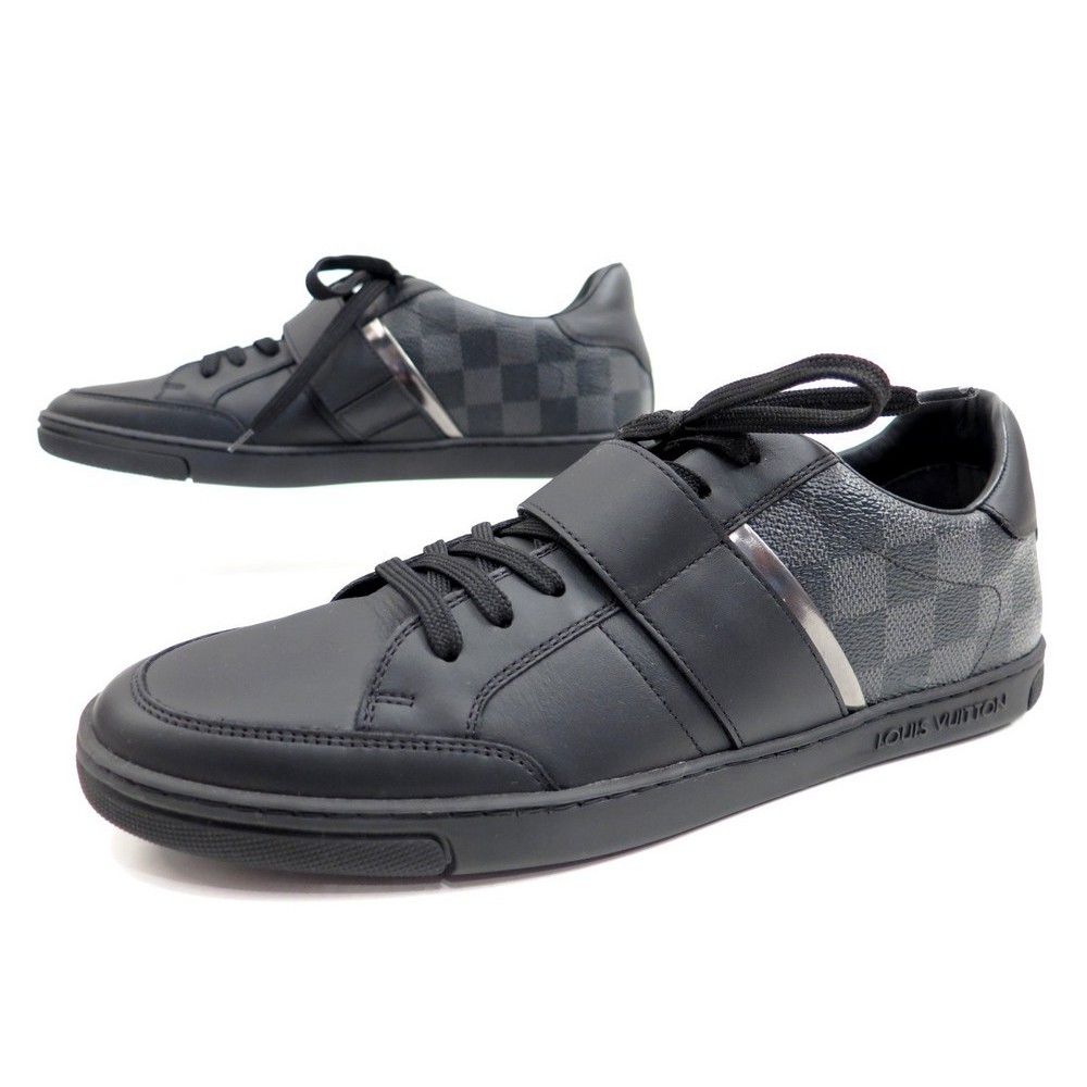 Chaussures Sneakers Louis Vuitton Noir d'occasion