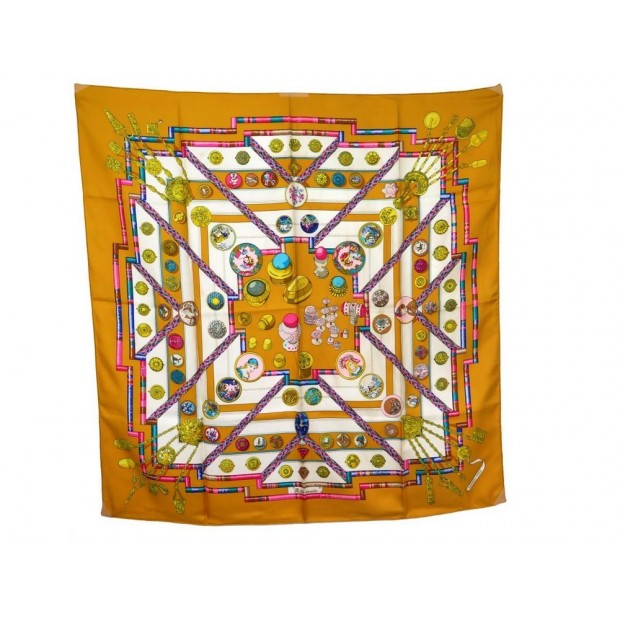 FOULARD HERMES PETITE MAIN CATHY LATHAM CARRE EN SOIE JAUNE OCRE SILK SCARF 350€