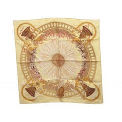 FOULARD GAVROCHE HERMES AMOURS ANNIE FAIVRE CARRE EN SOIE JAUNE SILK SCARF 150€