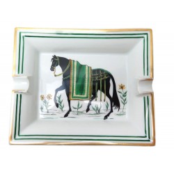 VIDE POCHE HERMES CENDRIER CHEVAL NOIR EN PORCELAINE BLACK HORSE ASHTRAY 440€