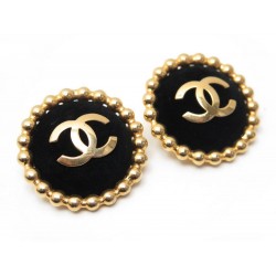 BOUCLES D'OREILLES CHANEL LOGO CC EN METAL DORE & VELOURS NOIR EARRINGS 660€