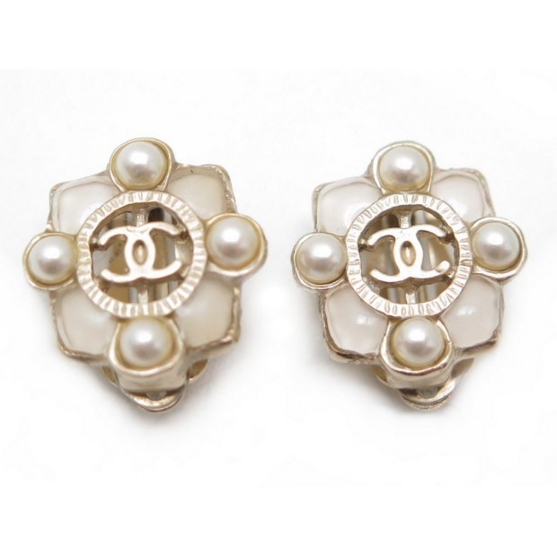 BOUCLES D'OREILLES CHANEL CC CROIX PERLES & PIERRES BLANCHES EARRINGS 